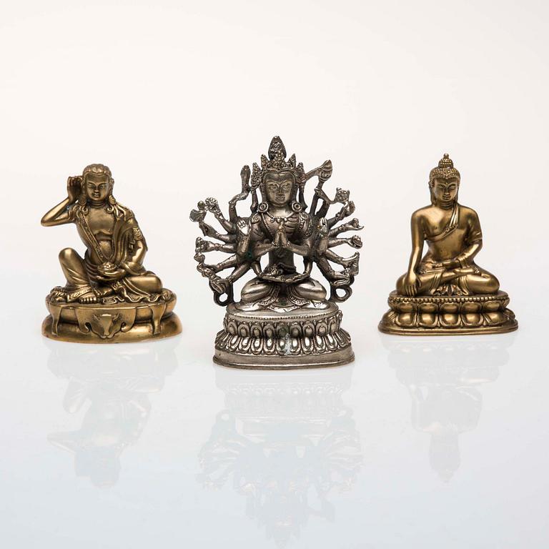 BUDDHA, BODHISATTVA och MILAREPA, 3 st skulpturer, mässing och vitmetall, Tibet, 1900-tal.