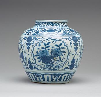 A blue and white jar, Ming dynasty (1368-1644).