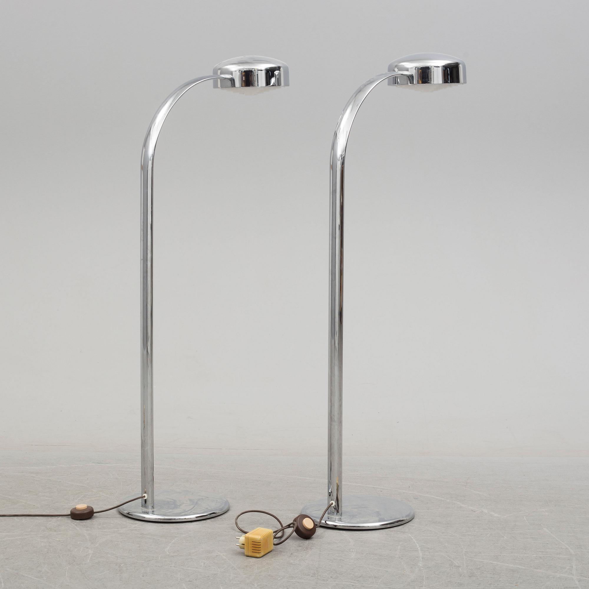 GOLVLAMPOR, ett par, "OS-lampan", Anders Pehrson, Ateljé Lyktan, Åhus, 1900-talets andra hälft.