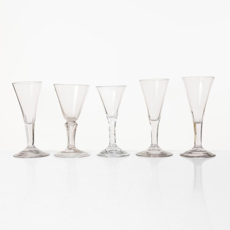 Cut glass, 1 + 4 similar, 19th century.