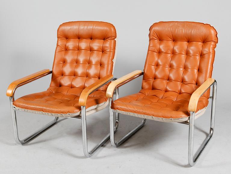 FÅTÖLJER, 4 st, 1900-talets andra hälft.