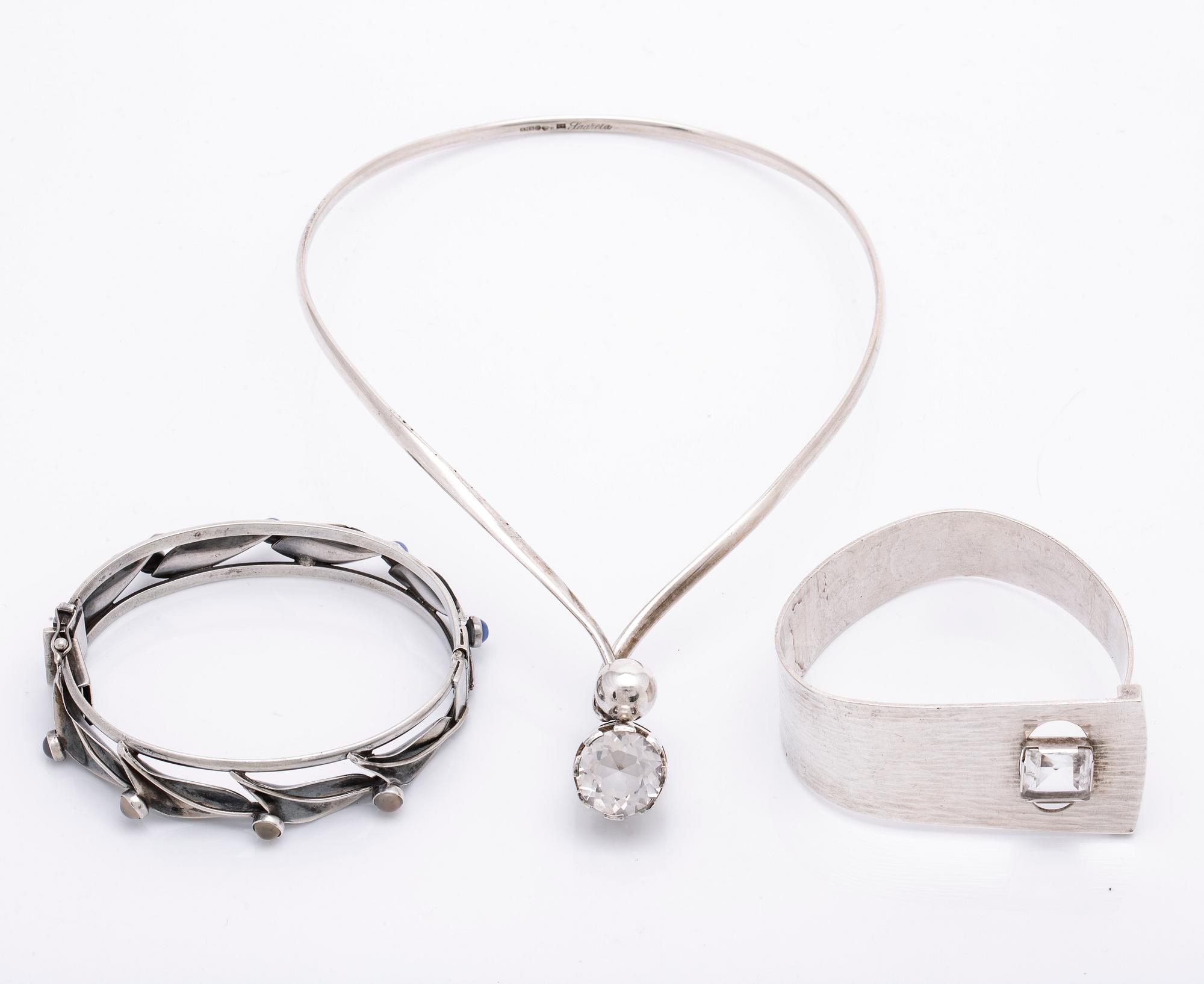Silver jewellery, 3 pieces, rock crystal and chalcedony, 1954 and 1970.
