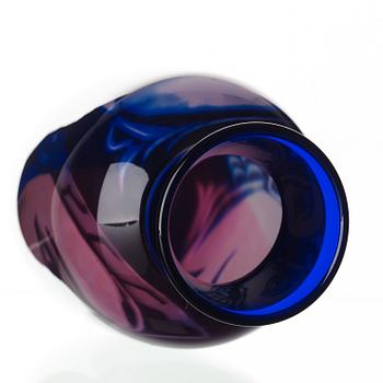 Eva Englund, a 'Graal' glass vase, Orrefors 1990.
