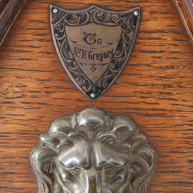 Apoteksskåp John Berry & Sons England omkring 1900.