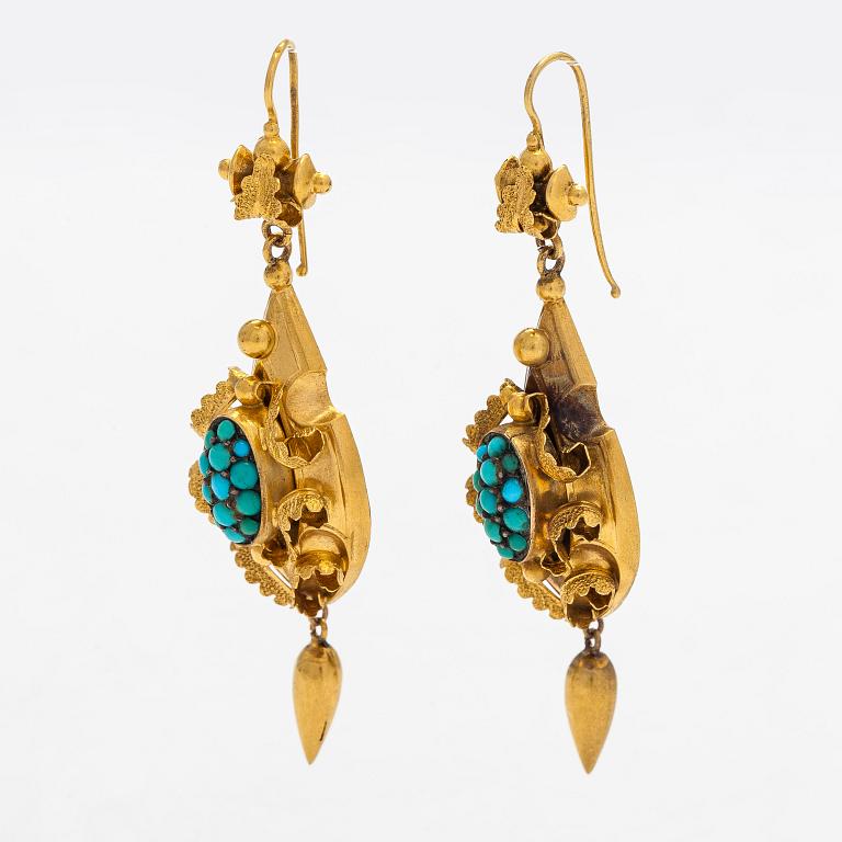 Earrings, 18K gold, cabochon-cut turquoises, mid-19th century.