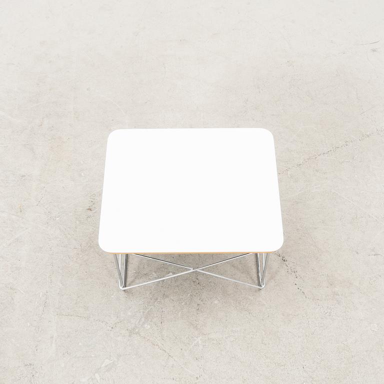 Charles & Ray Eames, Bord  "LTR Occasional table" Vitra Design Museum 1999.