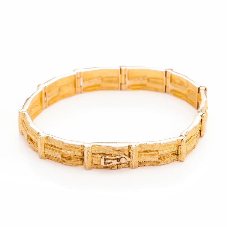 Björn Weckström, a 14K gold 'Cascade' bracelet for Lapponia 1974.