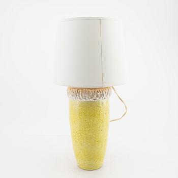 Gunnar Nylund, bordslampa chamotte 1900-talets mitt.