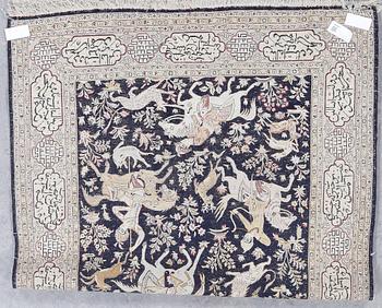MATTA, old silke Ghom figural. Ca 218 x 132 cm.