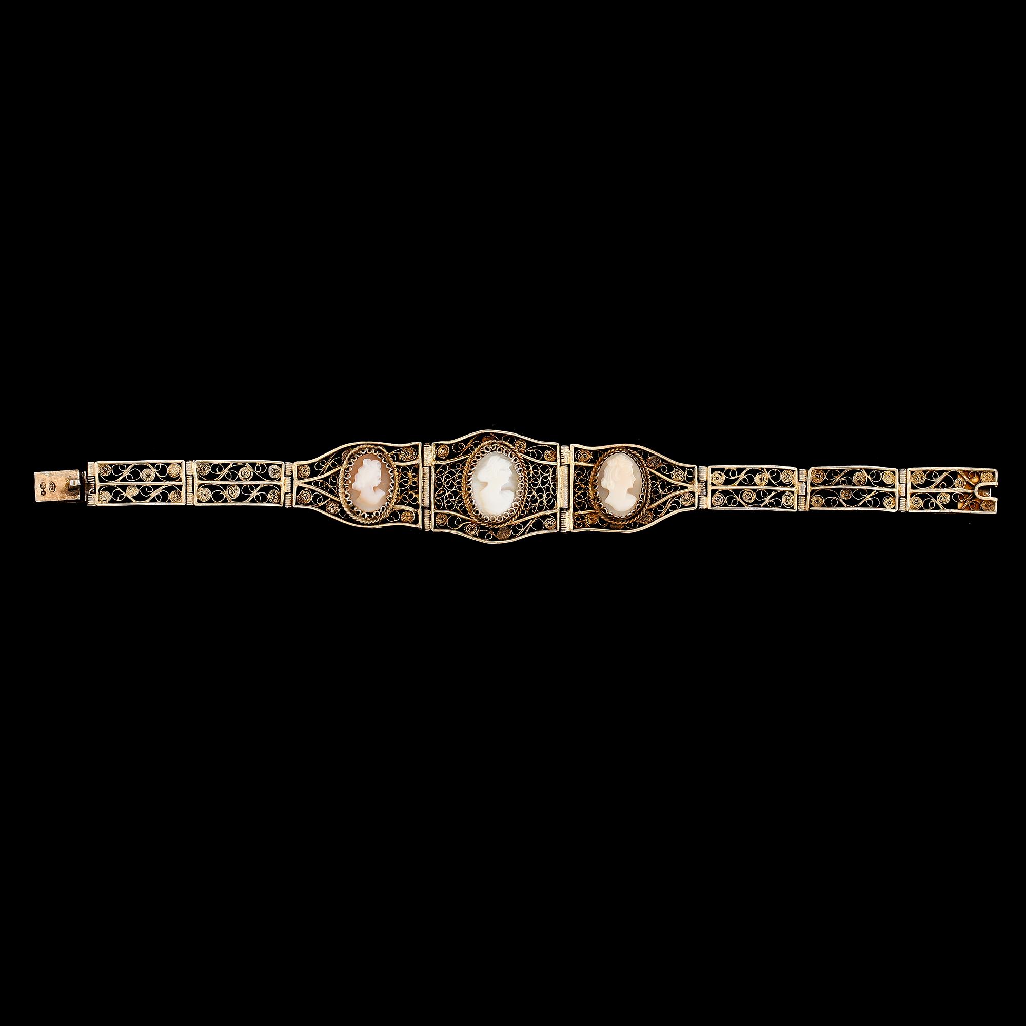 ARMBAND, förgyllt silver, tidigt 1900-tal.