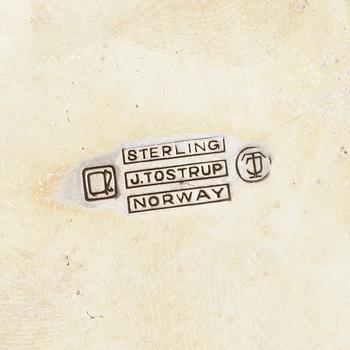 SKÅL, sterlingsilver samt emalj, J. Tostrup, Norge, 1900-talets andra hälft. Totalvikt ca 458 gram.