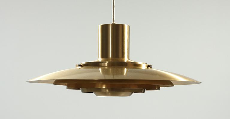 TAKLAMPA, Preben Fabricius & Jörgen Kastholm, Nordisk solar, 1900-talets andra hälft, diam ca 48.