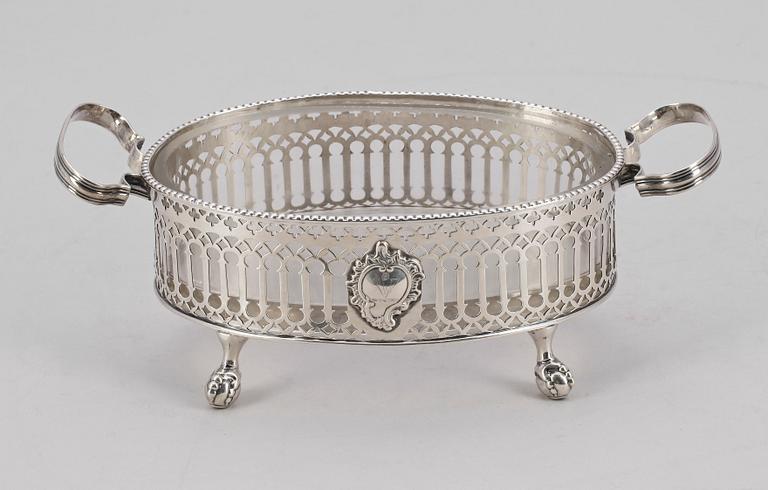 SKÅL, silver samt glas, Sheffield, England, Fenton Creswick & Co, 1775-76. Vikt ca 332 g.