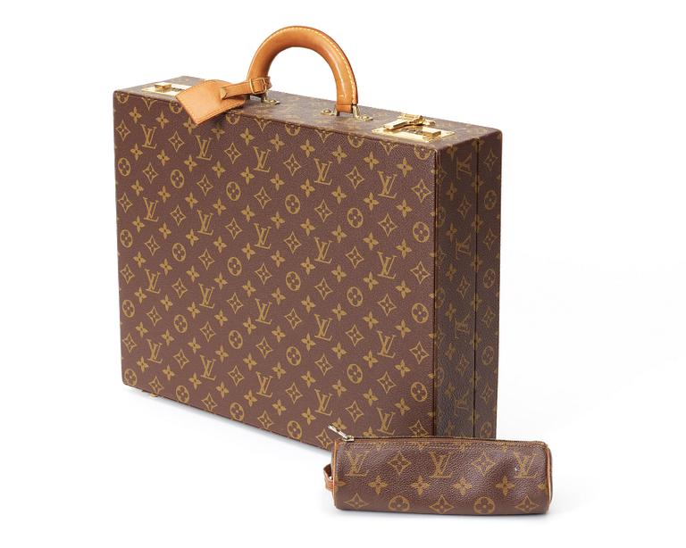 LOUIS VUITTON, portfölj samt pennfodral/sminkväska.