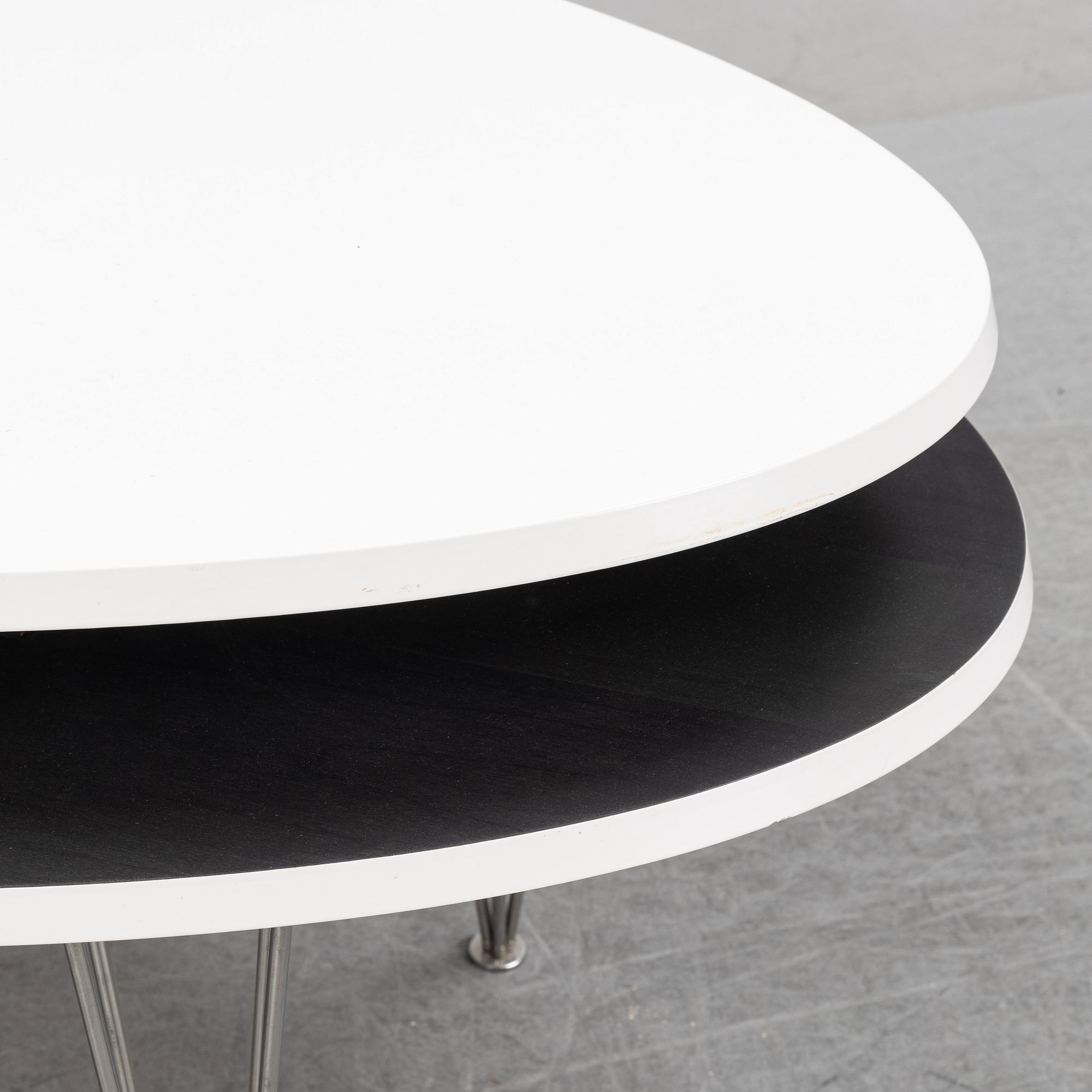 A coffee table, late 20th Century / 21st Century.