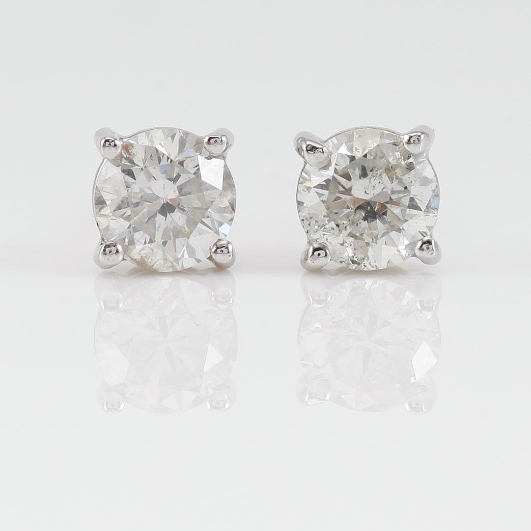 ÖRHÄNGEN, 1 par, 18K vitguld och diamanter tot ca 0.78 ct.