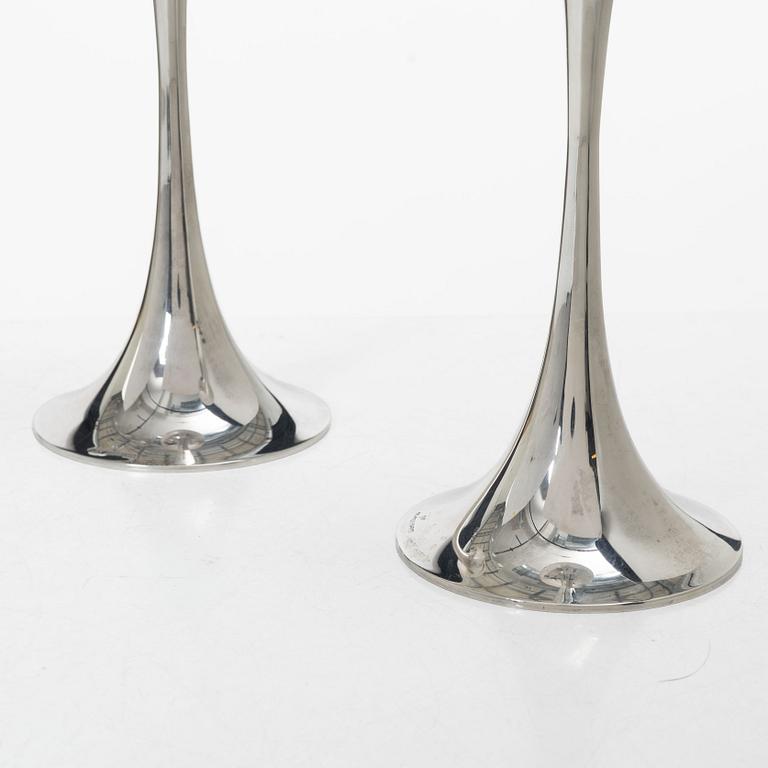 Tapio Wirkkala, Candlesticks, a pair, silver, Kultakeskus Oy, Hämeenlinna 1968-1969.