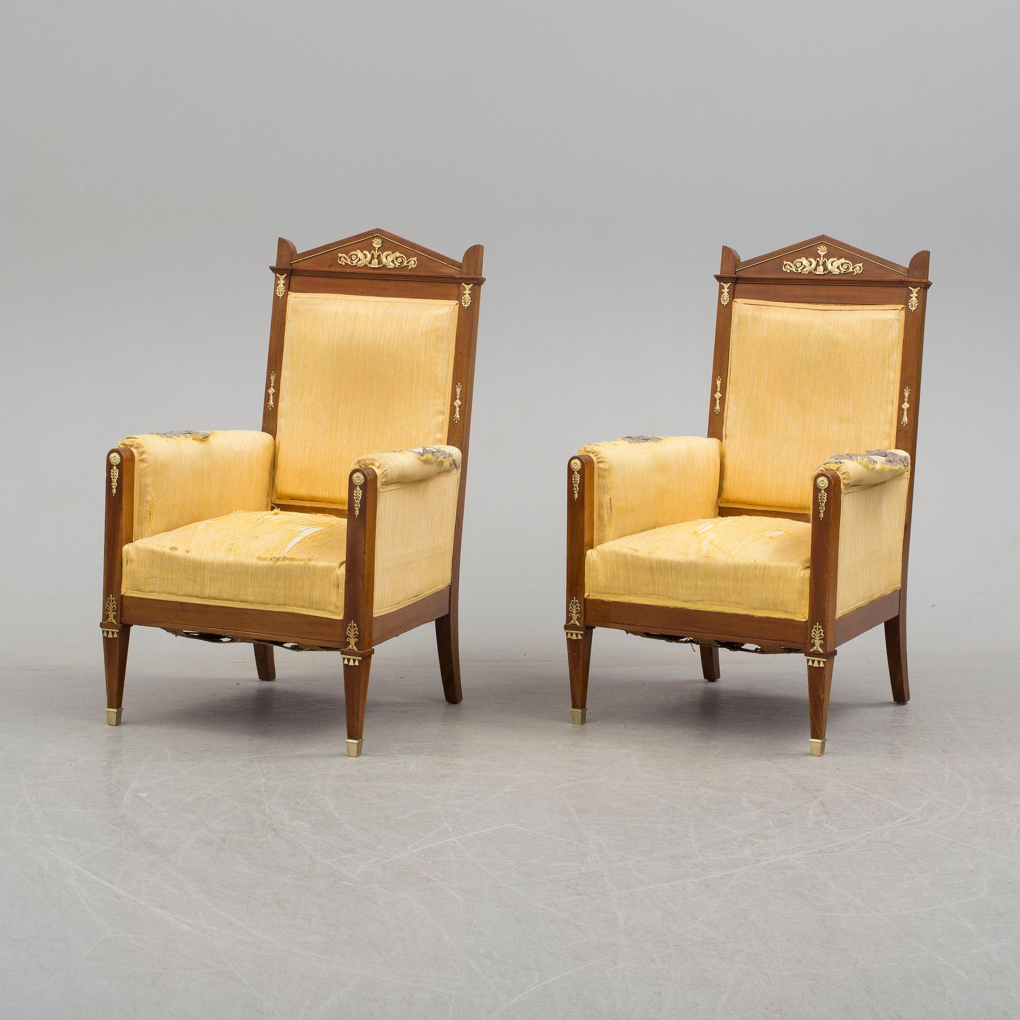 A pair of easy chairs, early 20th century.