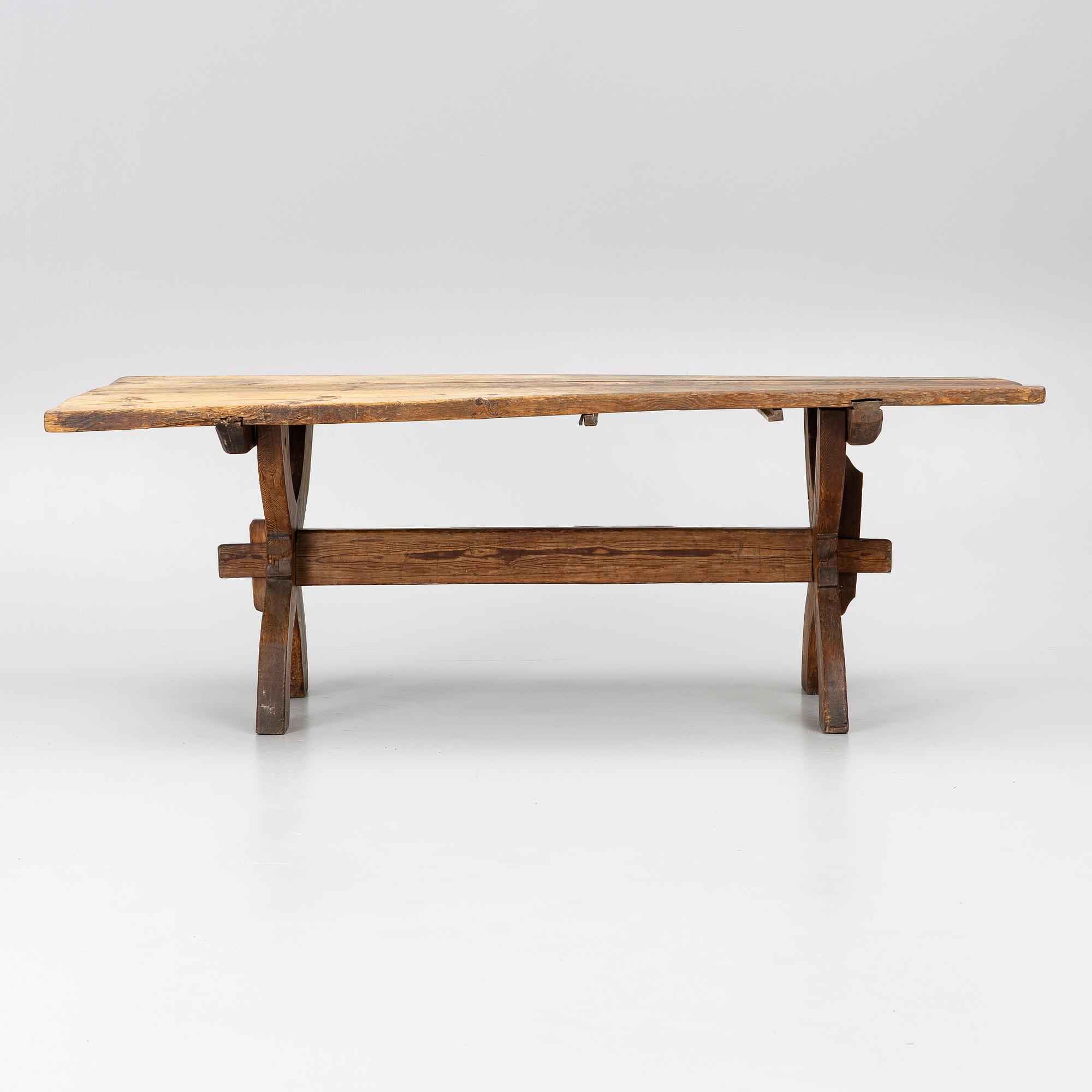 A pine table, 19th century.