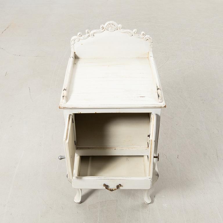 Sängbord, 1900-talets mitt.