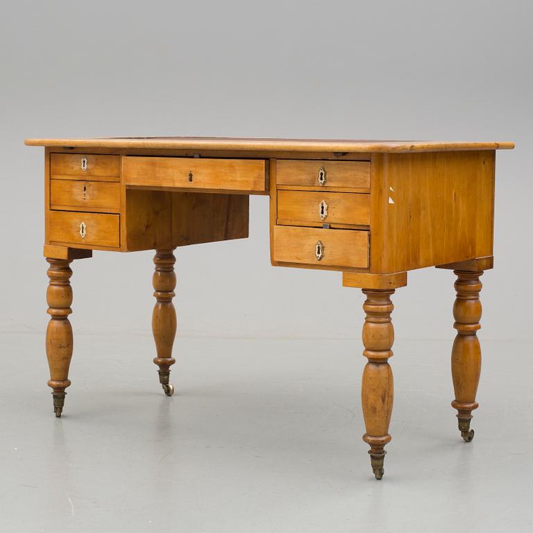 SKRIVBORD, senempire, 1800-talets andra hälft.