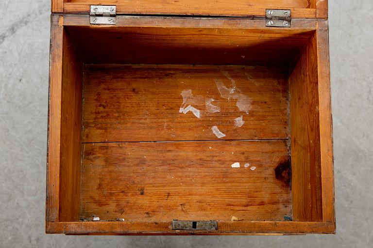 Humidor, Karl Johan.