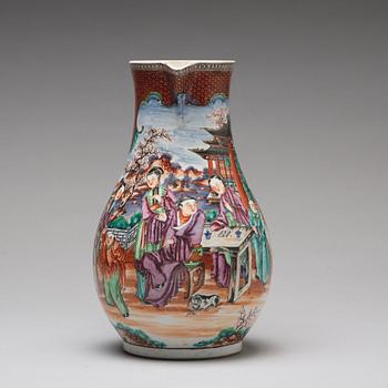 A large famille rose ewer, Qing dynasty, Qianlong (1736-95).