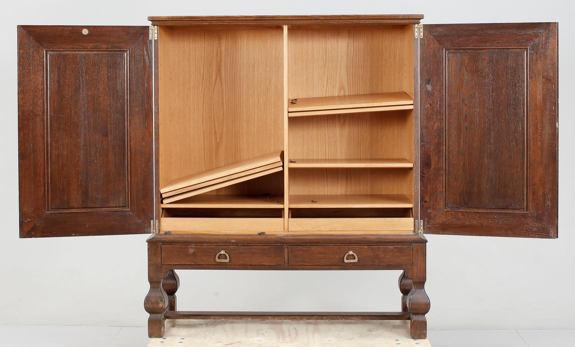 SKÅP, barockstil, Nordiska Kompaniet, 1930/40-tal.