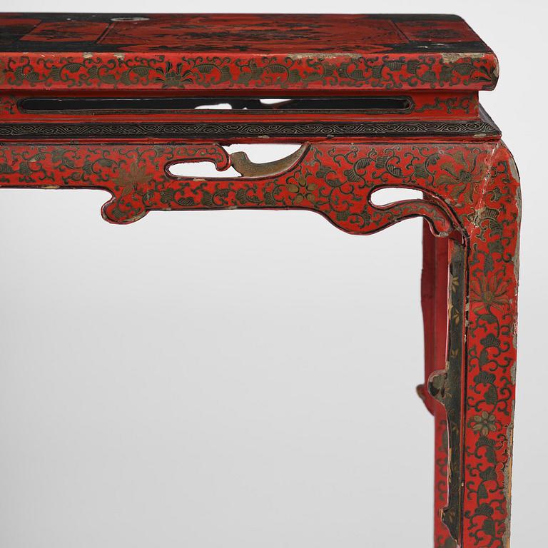 Altarbord, röd lack. Qingdynastin.