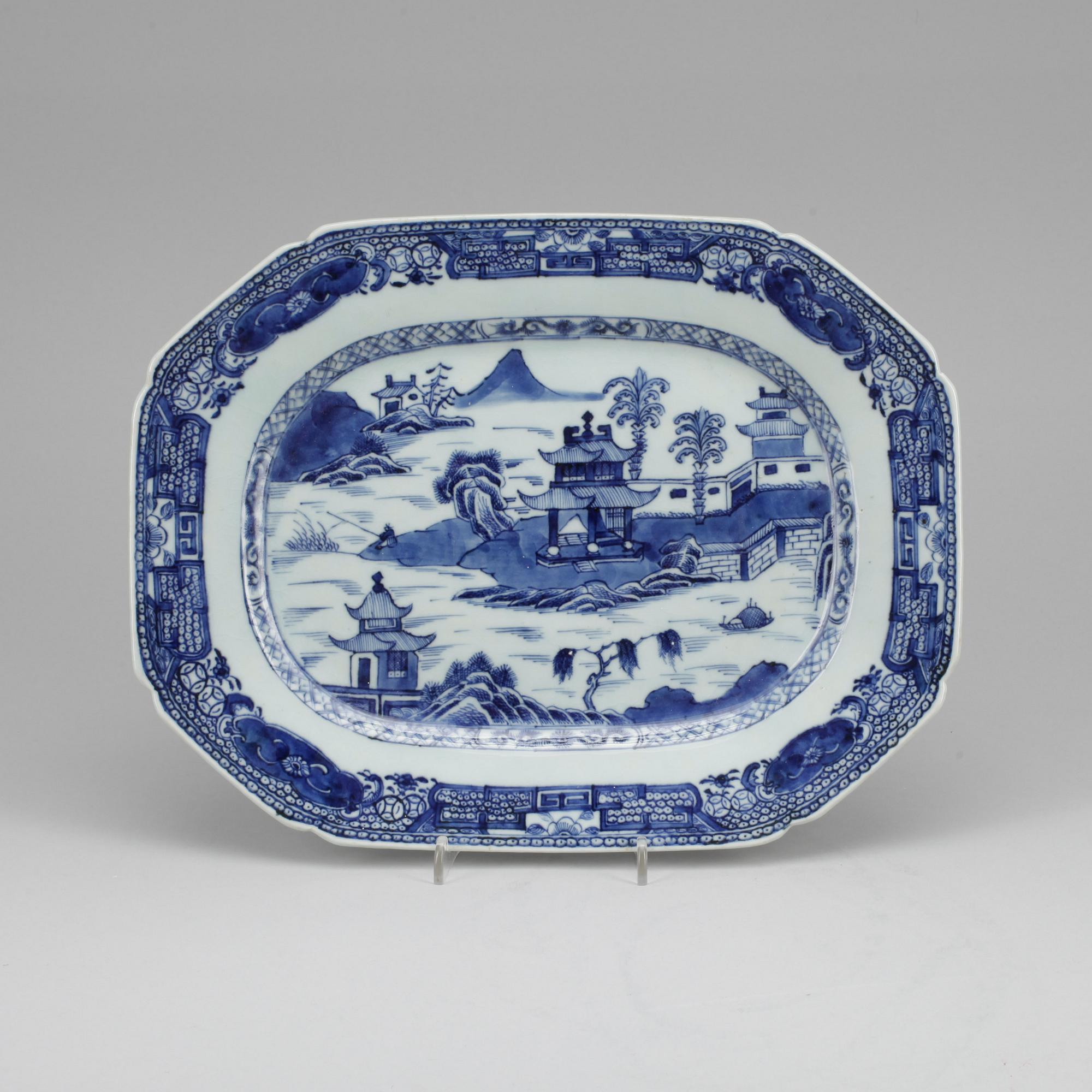 STEKFAT, porslin, Kina, Qianlong, 1700-tal.