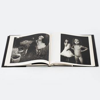 Sally Mann, Nancy Burson, Annie Liebovitz, Cindy Sherman, 4 photobooks.