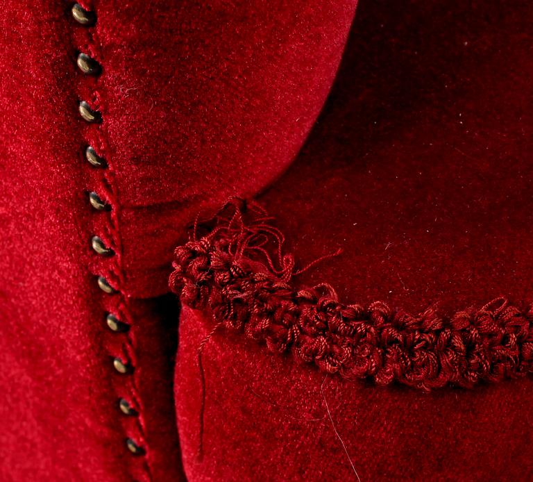 FÅTÖLJER, ett par, omkring 1900-talet mitt.