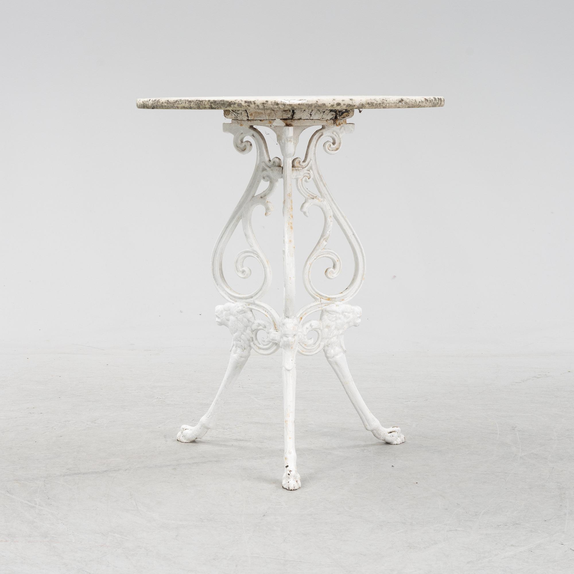 Cafébord, 1900-tal.