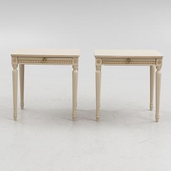 Nightstands, a pair, Gustavian style, second half of the 20th century.