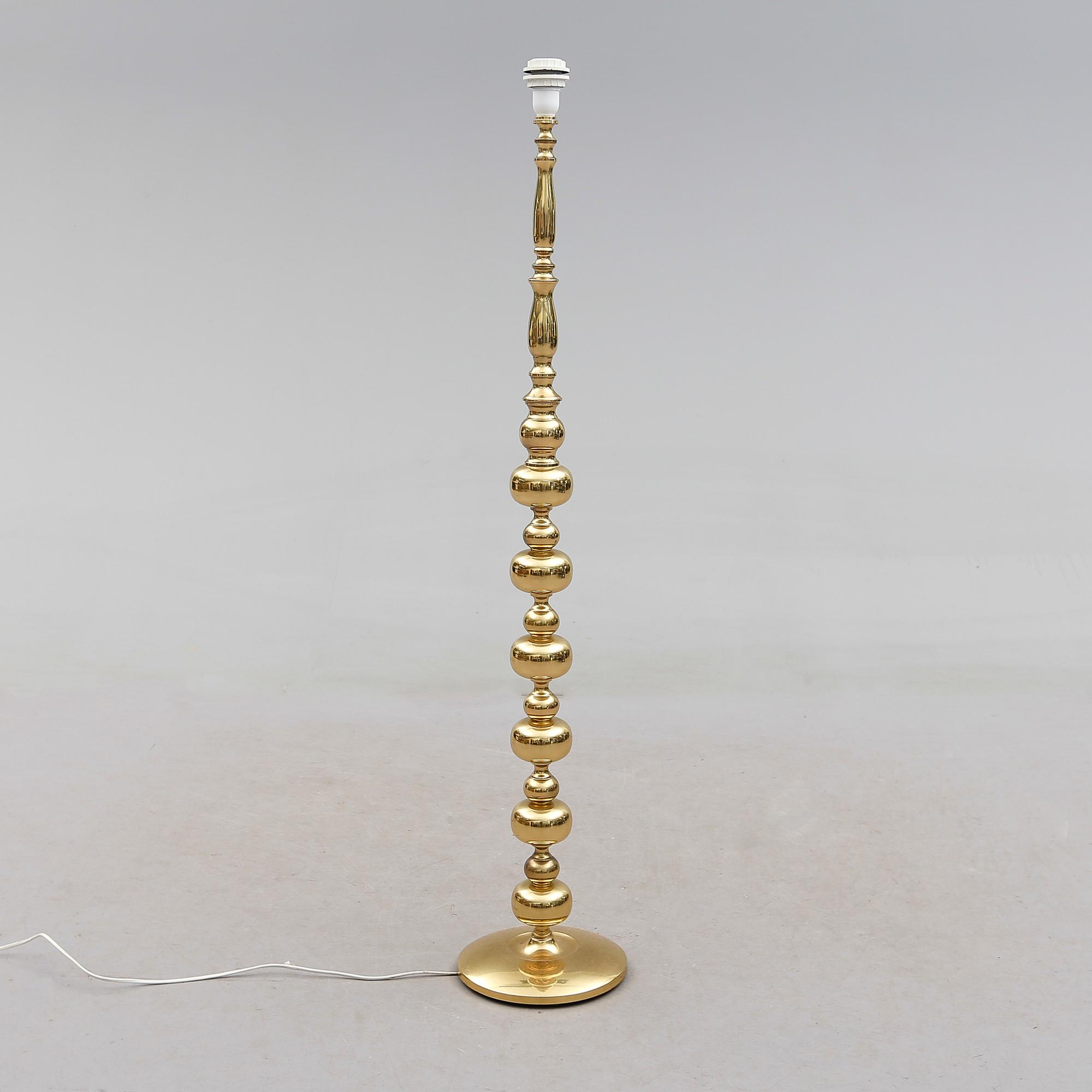 GOLVLAMPA, 1900-talets andra hälft.