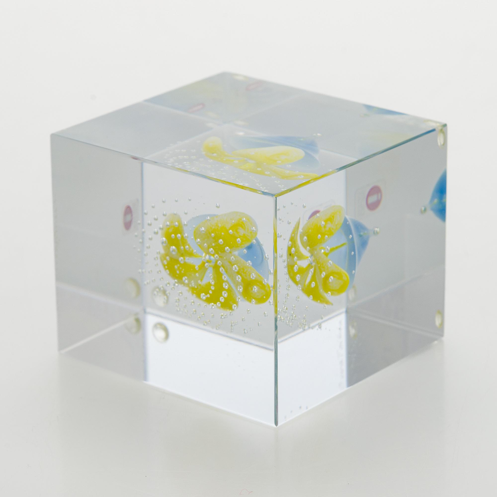 Oiva Toikka, vuosikuutio 2000, signeerattu Oiva Toikka Nuutajärvi 2000, 922/2000.