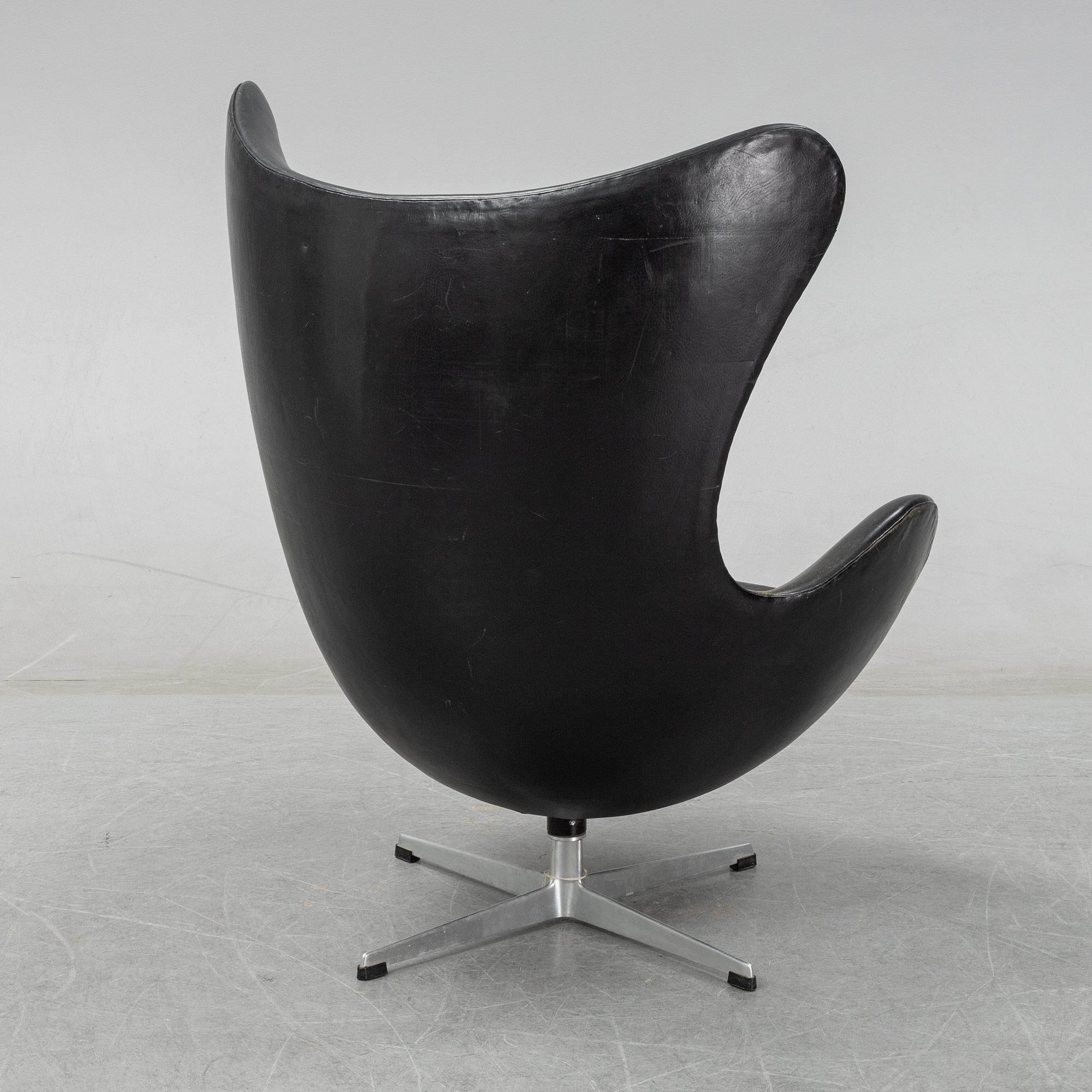 Arne Jacobsen, A easy chair "Egg chair" designed for Fritz Hansen, Denmark.