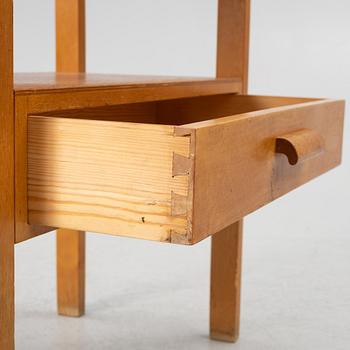 Alvar Aalto, sidobord, modell 87, 1900-talets första hälft.