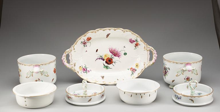 A par of Berlin ice cream coolers with liners and covers and a tray, 18th Century.