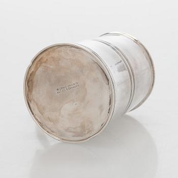 Mugg, sterlingsilver, Garrard & Co Ltd, Sheffield 1961.