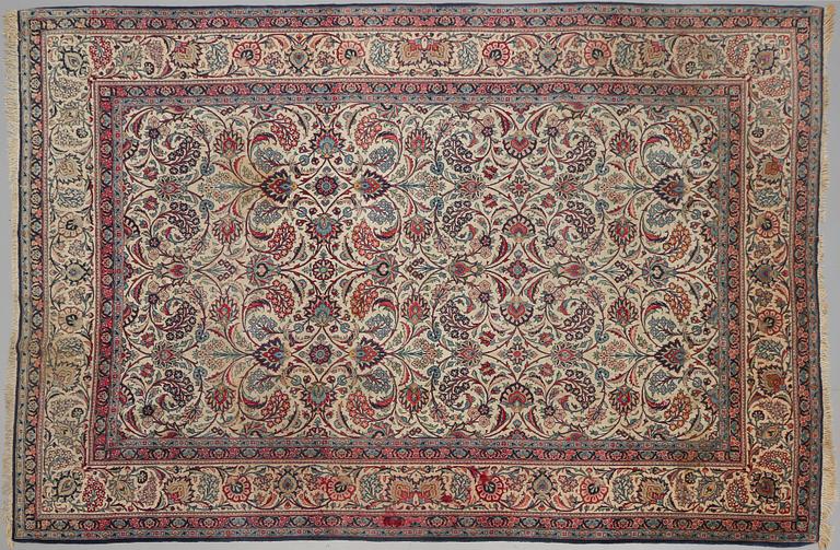 MATTA,orientalisk, old, ca 338 x 238 cm.