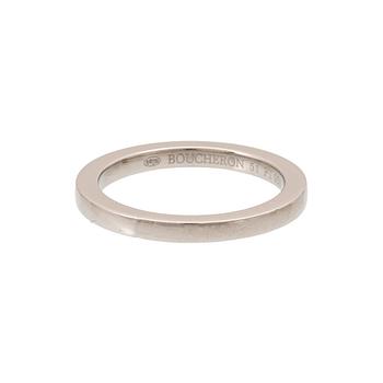 A “Divine Rita” ring 950 platinum and brilliant cut diamonds by Boucheron.