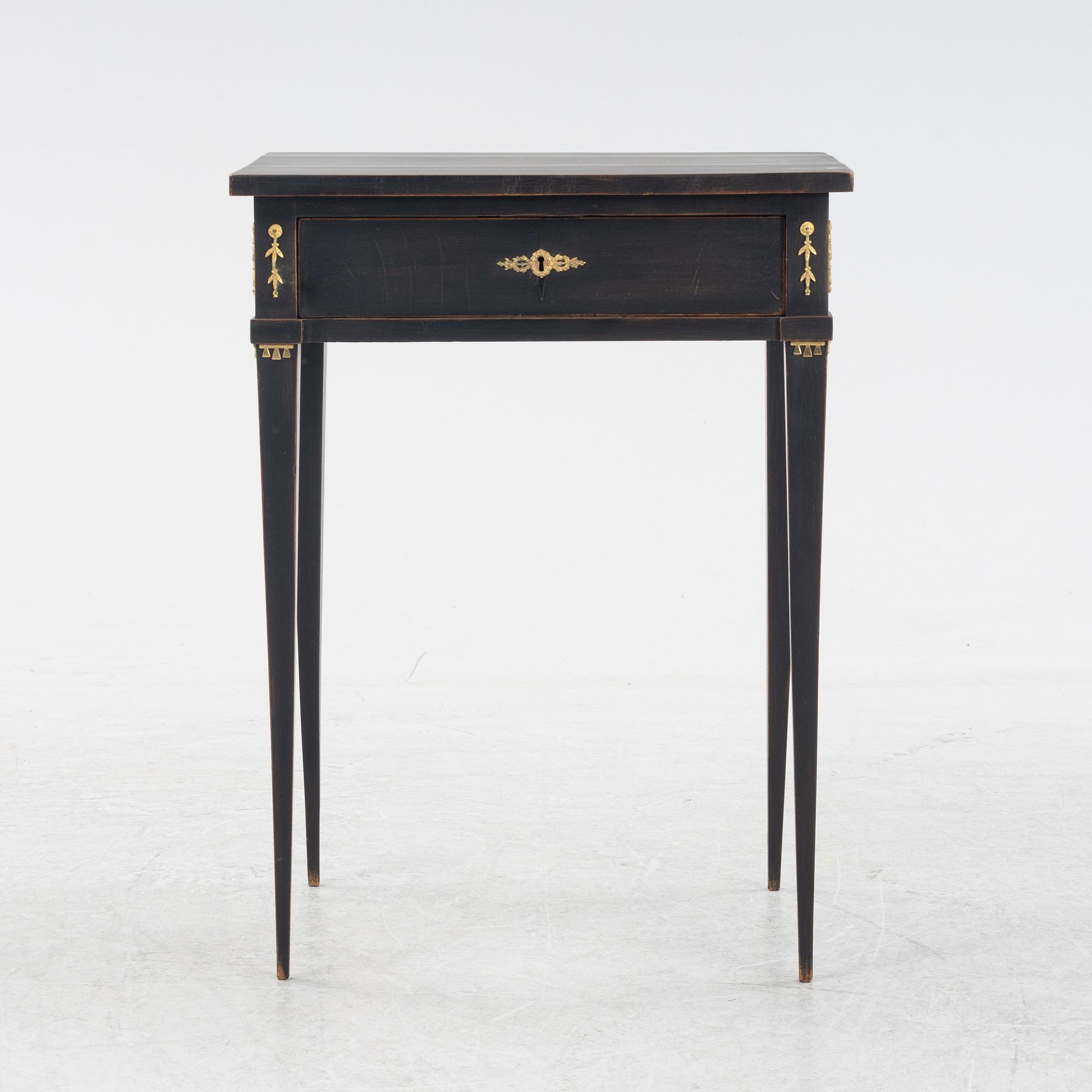 Sybord, sengustaviansk stil, sent 1800-tal.