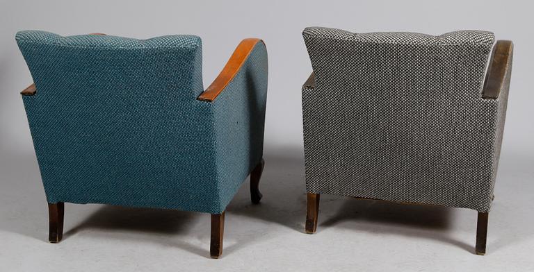 FÅTÖLJER, 2 st, 1900-talets första hälft.