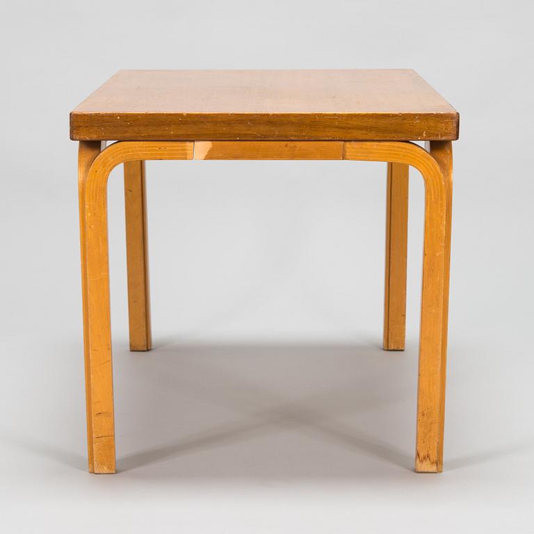 Alvar Aalto, soffbord, för O.Y. Huonekalu- ja Rakennustyötehdas A.B. 1950-tal.
