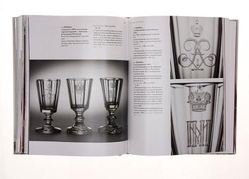 KIRJA, Venäläinen Lasi, 1800-luku - 1900-luvun alku, painettu Moskovassa 2014.