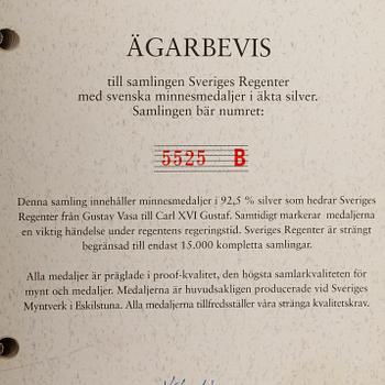 MINNESMYNT, 35 st, sterlingsilver, "Sveriges regenter", ca 945 g.