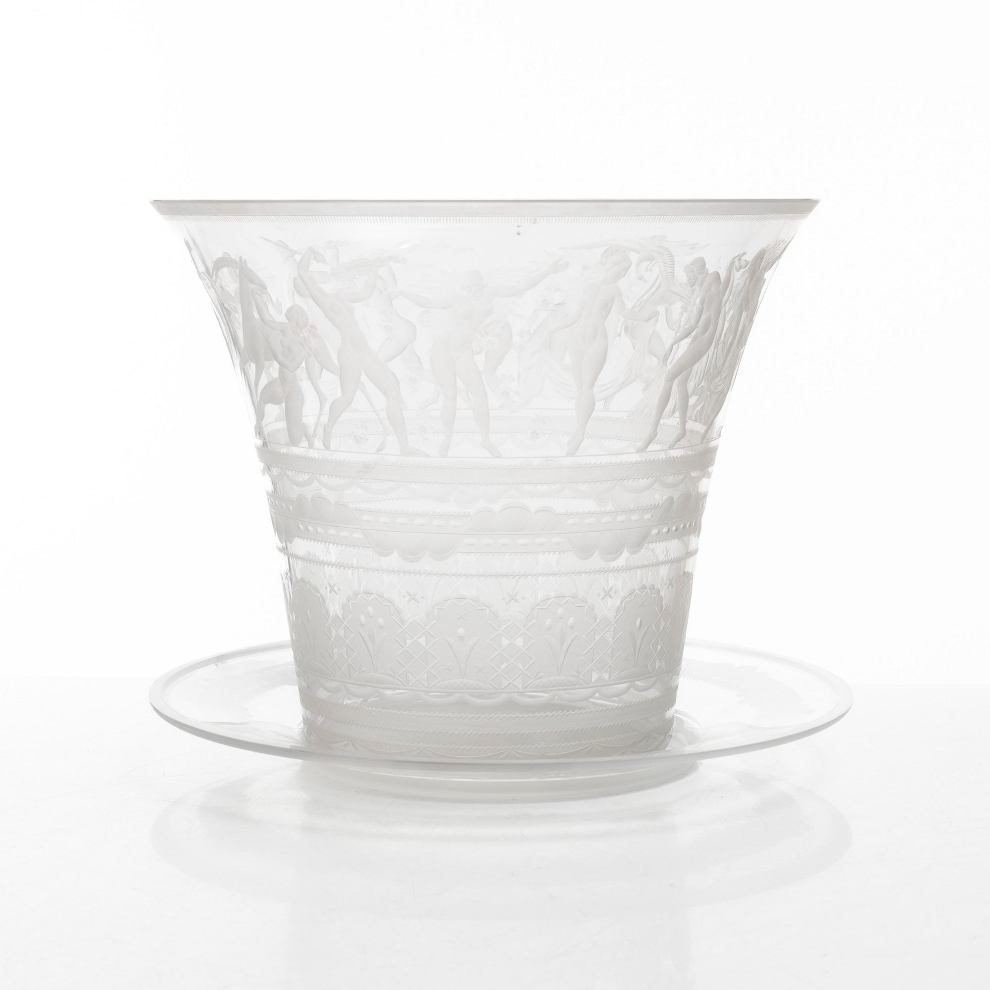 Simon Gate, skål med fat, graverat glas, modell 122, Orrefors 1927.