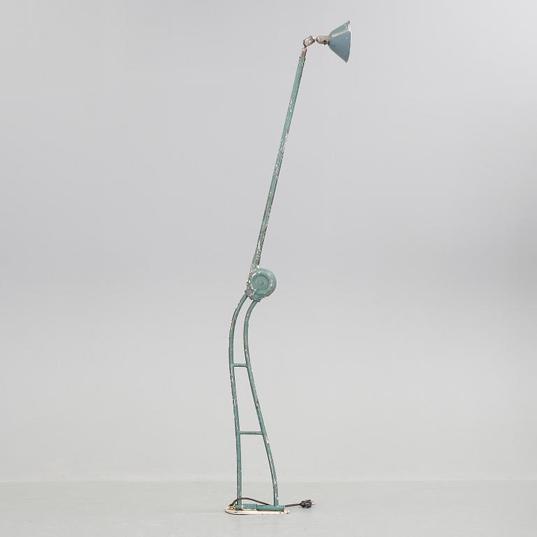 VÄGGLAMPA / INDUSTRILAMPA, "Triplex", Johan-Petter Johansson, 1900-talets mitt.