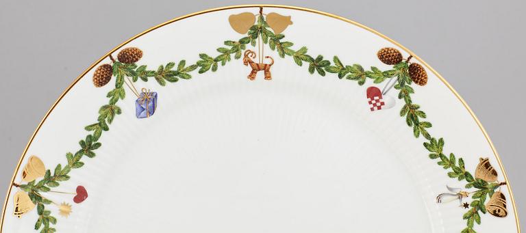 A 32-piece Christmas dinner service, porcelain, Royal Copenhagen.